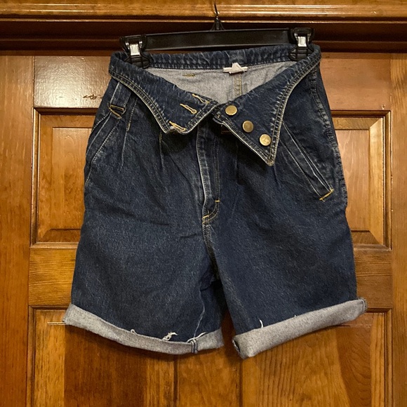 None Pants - Vintage Size 7 Sostanza Denim Pleated Cut off shorts